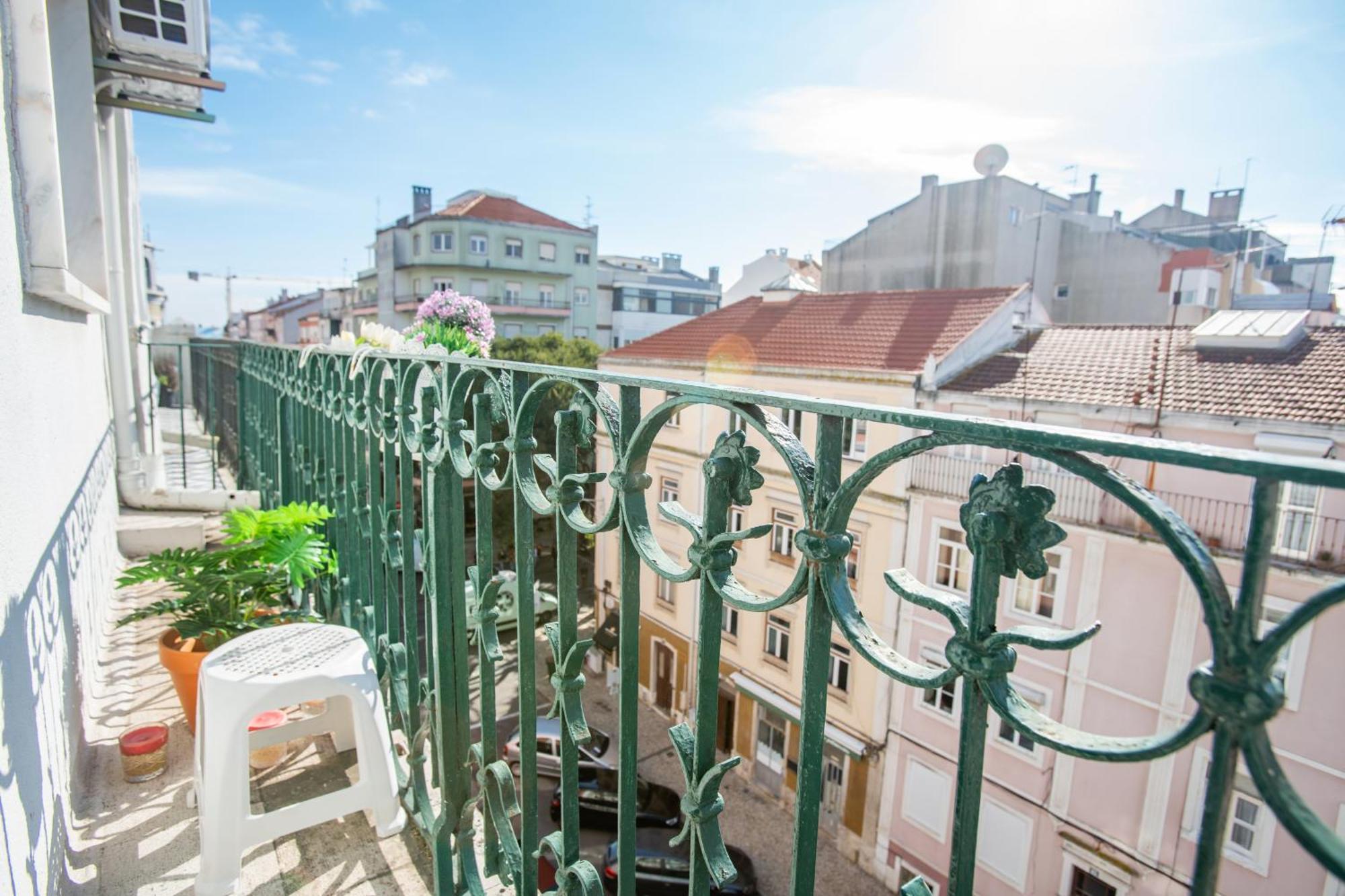 Bright Apartment In ลิสบอน ภายนอก รูปภาพ